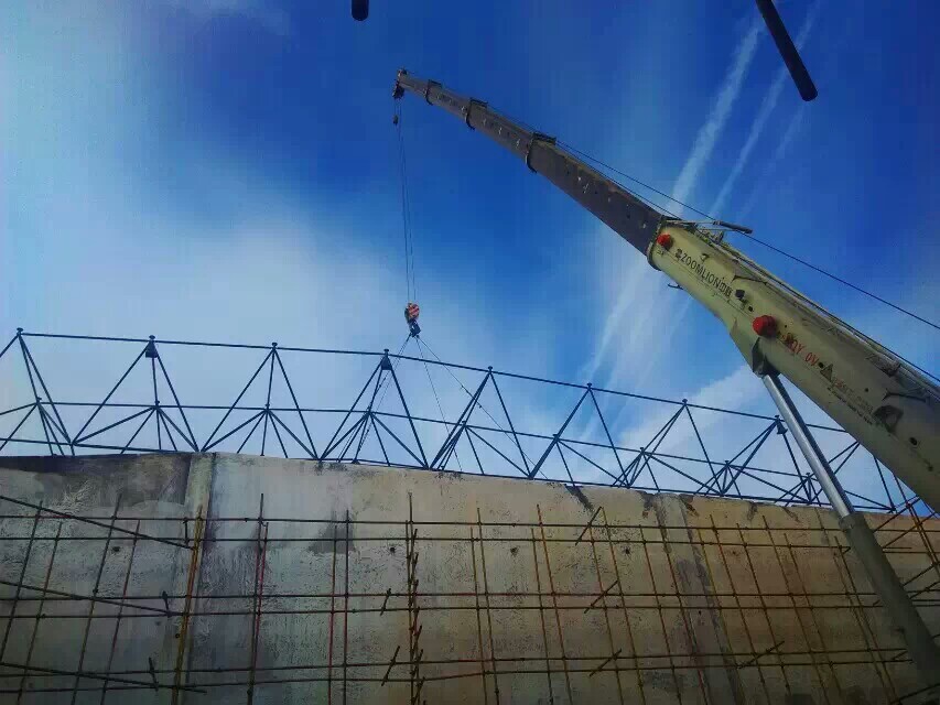 北碚食堂网架结构工程